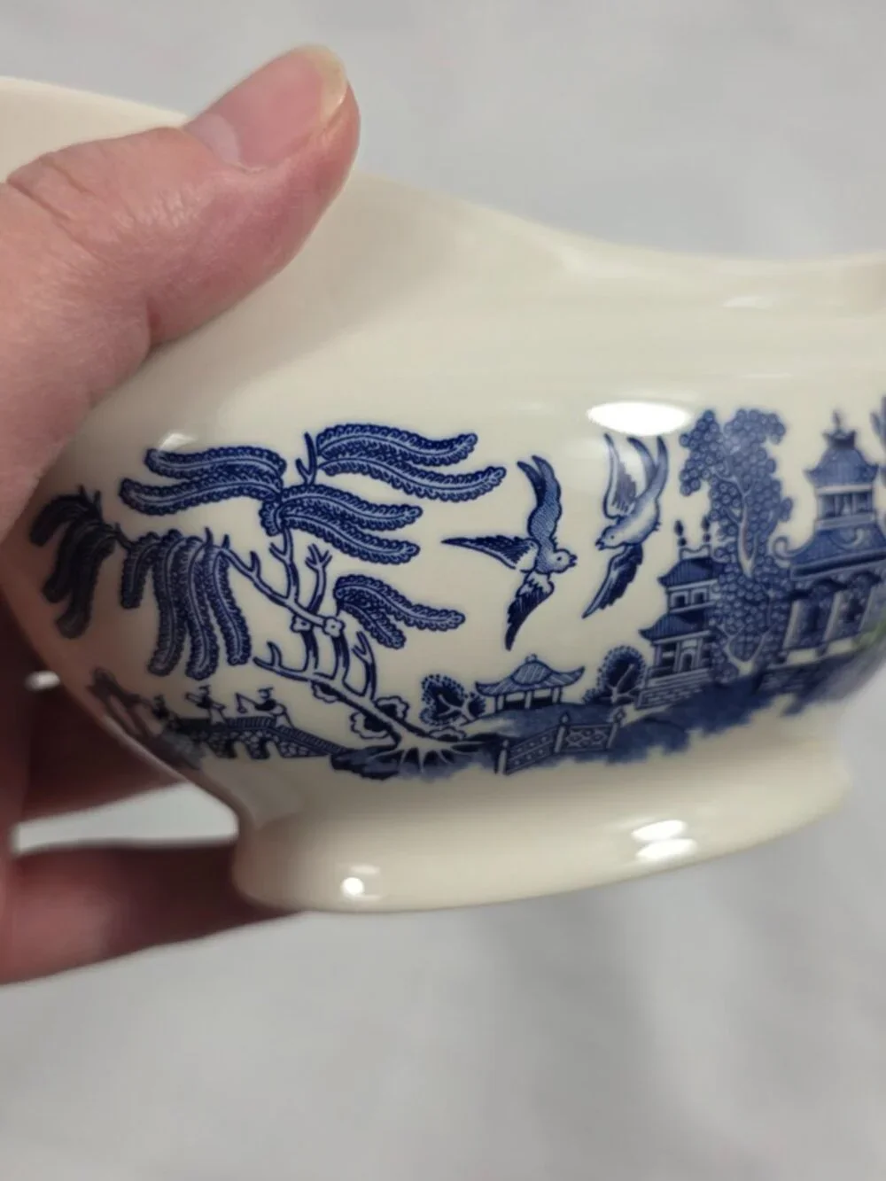 Churchill Willow Blue Gravy Boat Georgian Shape Earthenware England